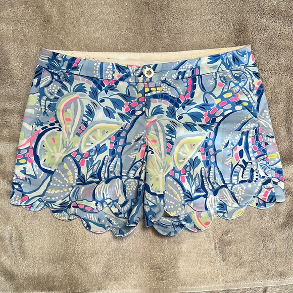 Lilly Pulitzer Pants - Lilly Pulitzer 5” buttercup shorts in size 8